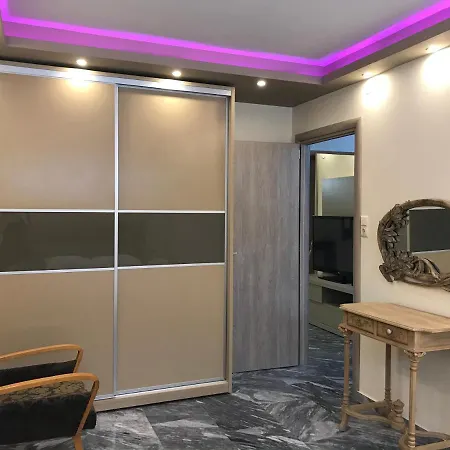 Odyssea Apartment *
